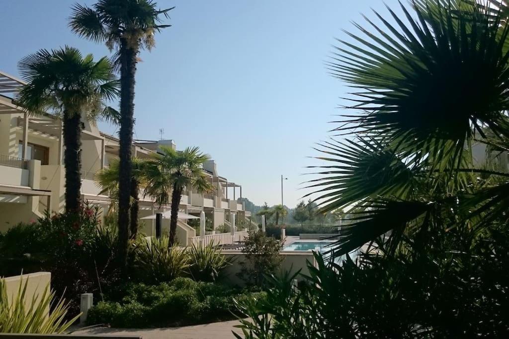 Residence Jesolo Lido Centro Con Piscina Exterior foto